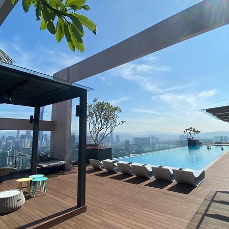 Upper Hotel Suites Kl Sentral Kuala Lumpur Exterior photo