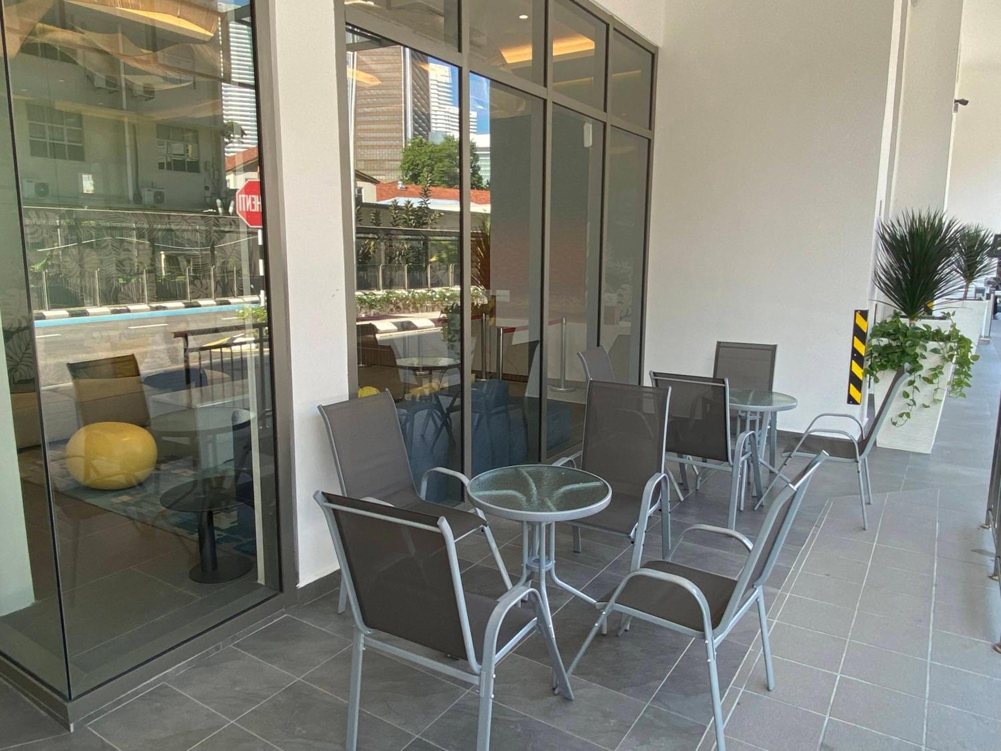 Upper Hotel Suites Kl Sentral Kuala Lumpur Exterior photo